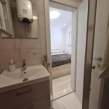 Гостьовий будинок Oliva With Heated Pool